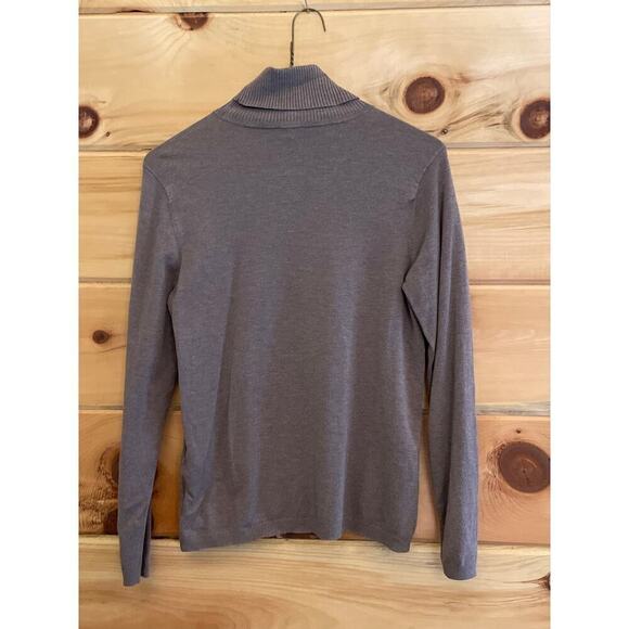 Chico's Women's Turtleneck pullover sweater. greyish/brown color. Size 0 - Picture 3 of 6